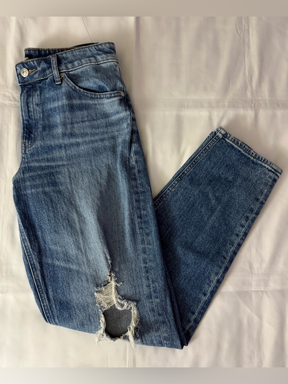 Express Mid Rise Distressed Relaxed Tapered Leg Jeans